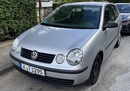 VW Polo Volkswagen Basis