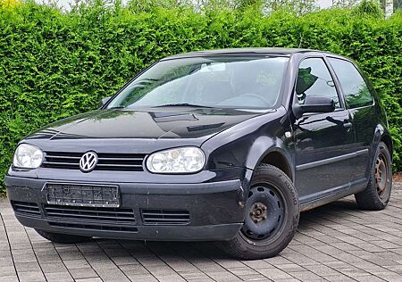 VW Golf Volkswagen 1.9 TDI Klimaanlage + AHK *Winterauto*