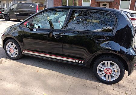 VW Up Volkswagen ! ! (BlueMotion Technology) beats !