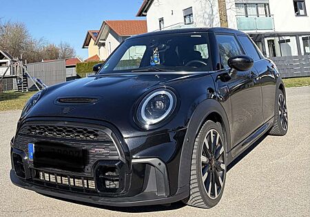 Mini Cooper S John Cooper Works Trim