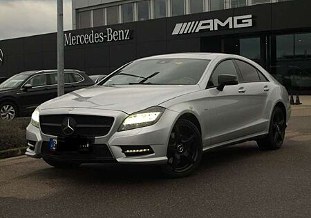 Mercedes-Benz CLS 350 CDI DPF 4Matic BlueEFFICIENCY 7G-TRONIC