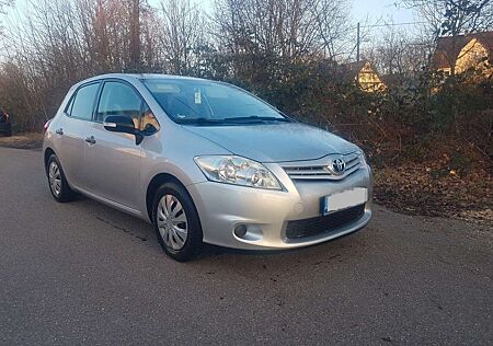 Toyota Auris 1.33 VVT-i