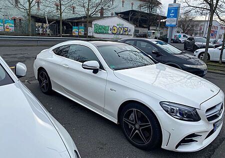 Mercedes-Benz C 43 AMG AMG C 43 Coupe 4Matic AMG Speedshift TCT 9G