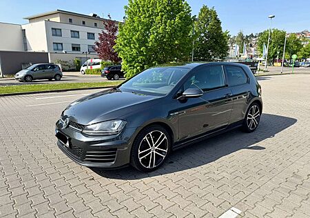 VW Golf Volkswagen GTD VII ACC, SWA, VZE, Blindspot, TÜV neu