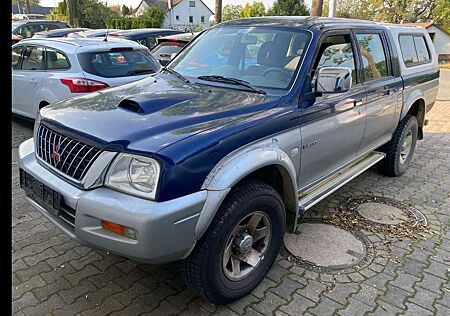 Mitsubishi L200 Pick Up 4x4 Magnum Club Cab