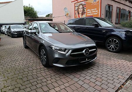 Mercedes-Benz A 180 /Standheizung/Leder/Navi/Spurhalteassiste