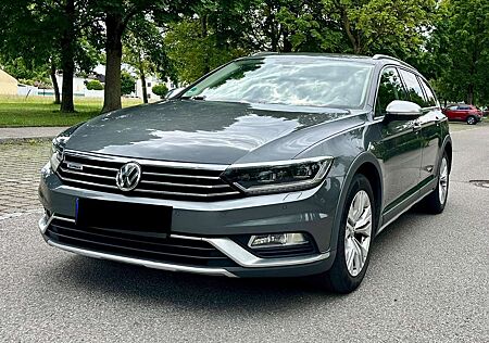 VW Passat Alltrack Volkswagen 2.0 TDI SCR 4Motion DSG (BMT)