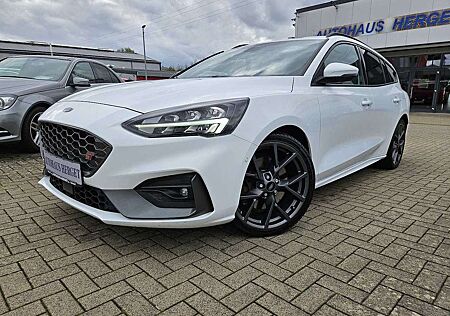 Ford Focus Turnier 2.3 EcoBoost ST 1.Hand/Scheckheft/AHK/Navi