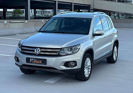 VW Tiguan Volkswagen Track & Style 4Motion AHK*PDC*SHZ*Kamera*