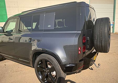Land Rover Defender 110 P400 X-Dynamic SE