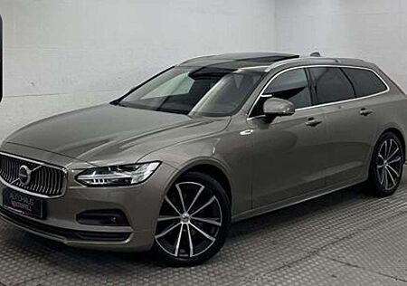 Volvo V90 D4 PRO PANO+AHK+360+HUD+H&K+STANDHEIZUNG+LED