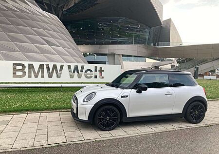 Mini Cooper SE Yours Trim - Voll Leder - NP 43.500€