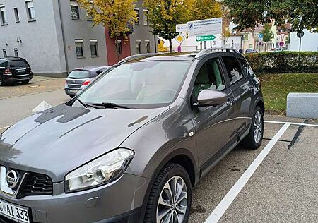 Nissan Qashqai 2.0 CVT 360