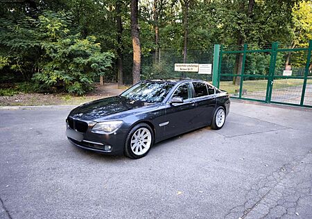BMW 740 F01