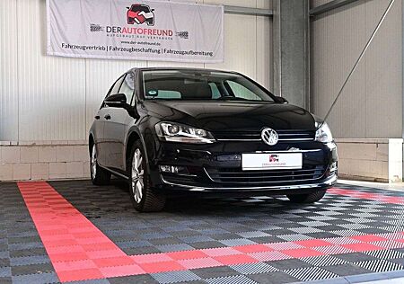 VW Golf Volkswagen VII Lim. Highline *Standheizung/Bi-Xenon*