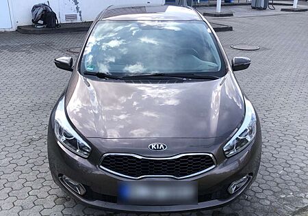 Kia Cee'd Ceed / Ceed 1.4 CVVT Vision