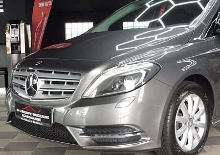 Mercedes-Benz B 200 Aut. XEN/SPUR-ASS/TW-ASS/NAV/DISTR/KAM/1.H