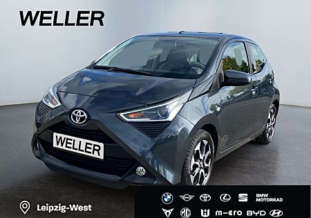 Toyota Aygo x-play club *CarPlay*Kamera*LMF*BT*Colorglas*