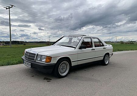 Mercedes-Benz 190 E