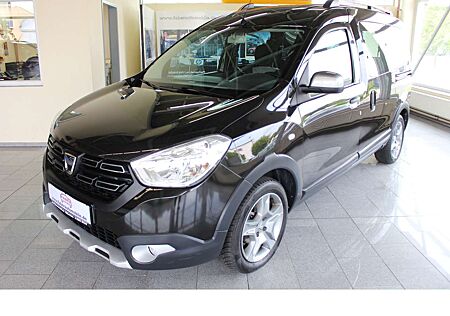 Dacia Dokker Stepway/Navi/Kamera/AHK/2xSchiebetüren
