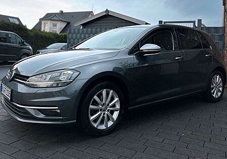 VW Golf Volkswagen 1.0 TSI Join
