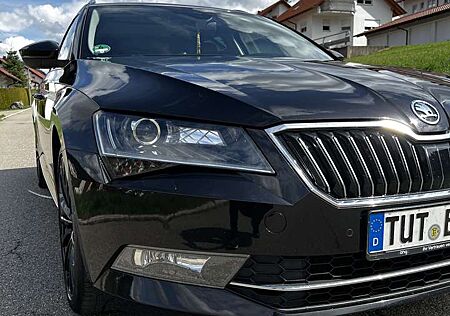 Skoda Superb Combi 2.0 TSI 4x4 DSG L&K Pano AHK
