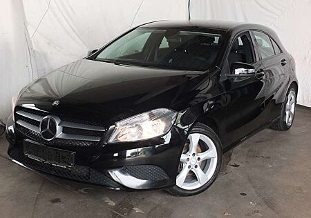 Mercedes-Benz A 180 HERBST´24 START-STOP KLIMAANLAGE 17 Zoll LMF/BR