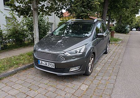 Ford Grand C-Max Titanium