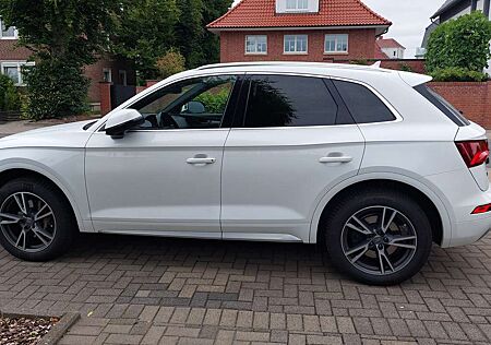 Audi Q5 40 TDI quattro S tronic design
