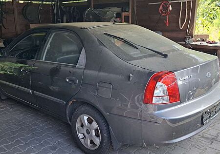 Kia Shuma II LS