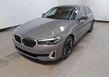 BMW 530 d xDrive Lim. Luxury ACC Standhz NP:85.000€