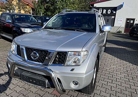 Nissan Navara DPF Autm. Platinum "neuer Motor"