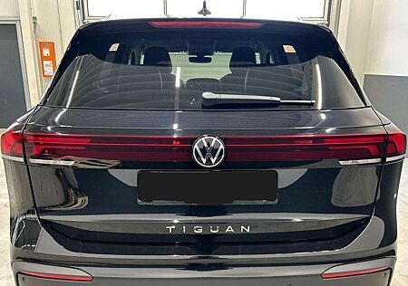 VW Tiguan Volkswagen 2.0 TDI 110 kW Life, DIGITAL, GARANTIE