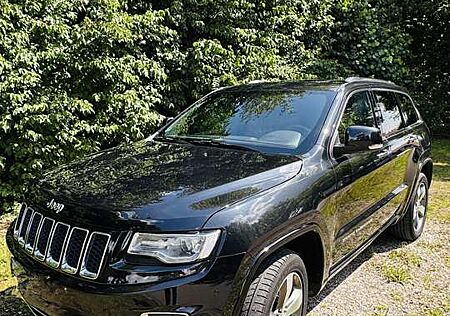 Jeep Grand Cherokee 3.6 V6 Overland von privat 1. Hand Top Zustand