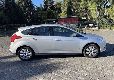 Ford Focus 1.6 TI-VCT Titanium