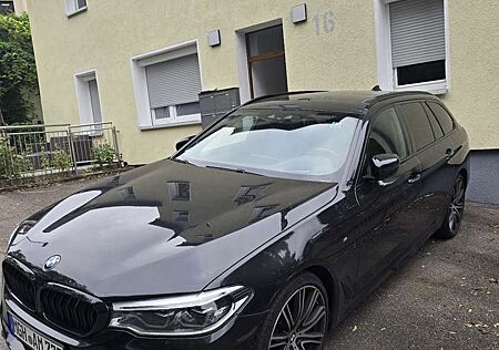 BMW 530d 530 xDrive Touring Aut. Sport Line