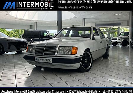 Mercedes-Benz 200 E Lim.*AUT.*KLIMA*TEMPOMAT*KAMERA*OLDTIMER*