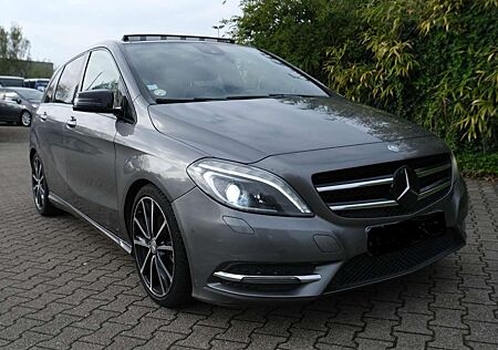 Mercedes-Benz B 200 CDI AMG Night Leder Pano Comand ILS SHZ Kam