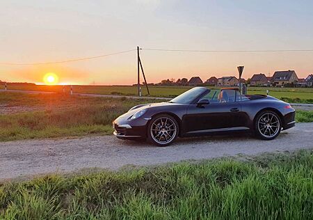 Porsche 991 Carrera Cabriolet Schwarz