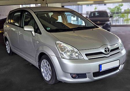 Toyota Corolla Verso Diesel 2.2 D-4D Sol