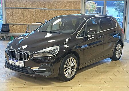 BMW 225 XE Luxury*Navi*LED*Pano*HUD