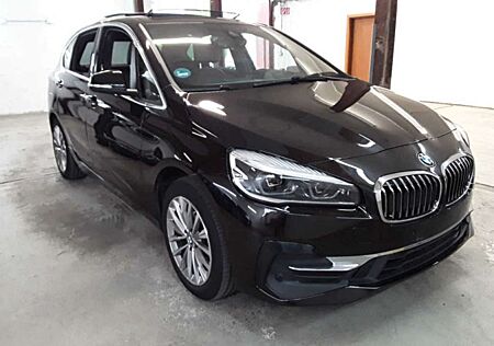 BMW 225 XE Luxury*Nav*LED*Pano*Head-UP