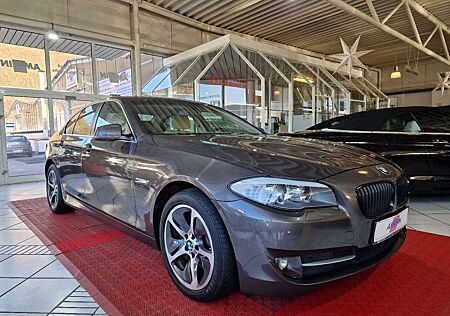 BMW 530 d xDrive +NAVI+XENON+SHZ+KLIMAAUT.+SCHECKHEFT