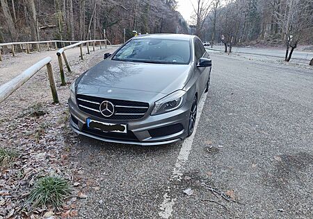 Mercedes-Benz A 200 AMG Line