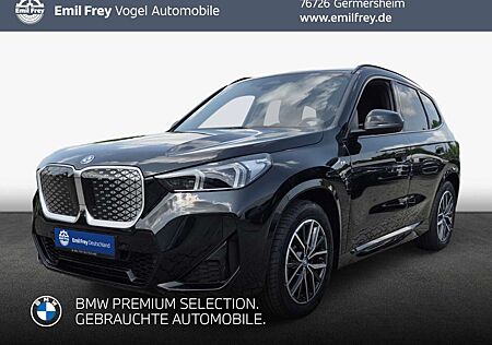 BMW iX1 xDrive30 M Sportpaket