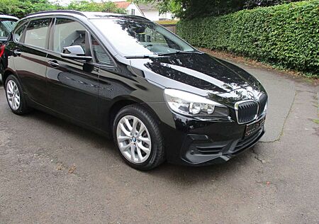 BMW 225 xe Tourer Advantage + Navi etc.