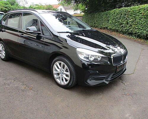 BMW 225 xe Tourer Advantage + Navi etc.