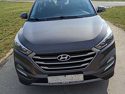 Hyundai TUCSON blue 1.7 CRDi 2WD DCT Trend