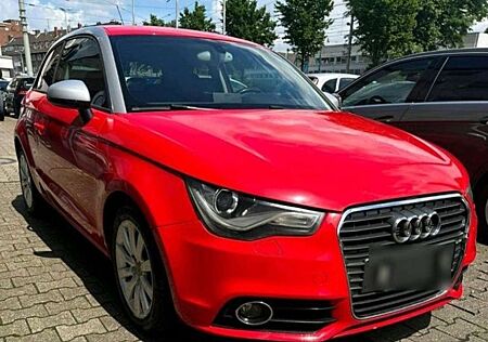 Audi A1 1.4 TFSI 119g S tronic Attraction