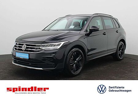 VW Tiguan Volkswagen Urban Sport 2.0 TSI 4M DSG / Navi, LED